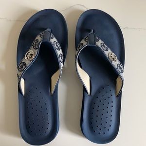 Michael Kors flip flops